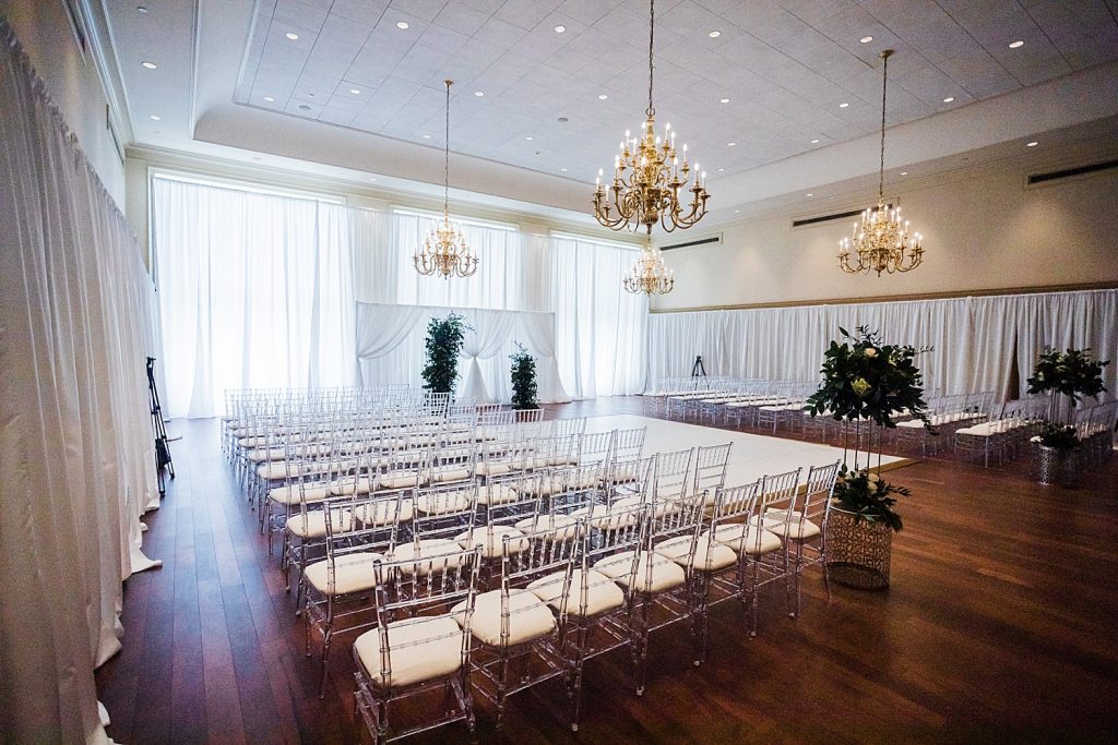 Clean & Classic Valley Brook Country Club Wedding. For more classic wedding ideas, visit burghbrides.com!