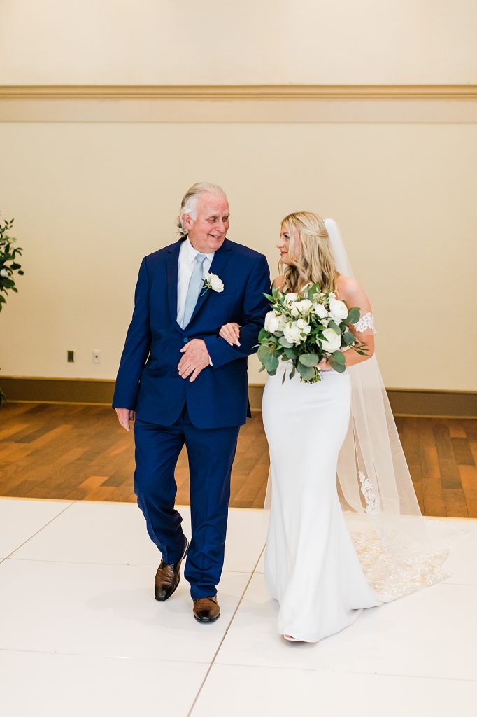 Clean & Classic Valley Brook Country Club Wedding. For more classic wedding ideas, visit burghbrides.com!