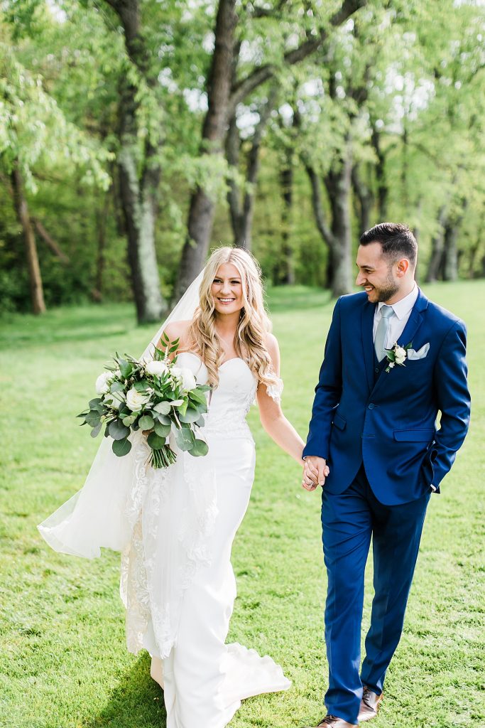 Clean & Classic Valley Brook Country Club Wedding. For more classic wedding ideas, visit burghbrides.com!