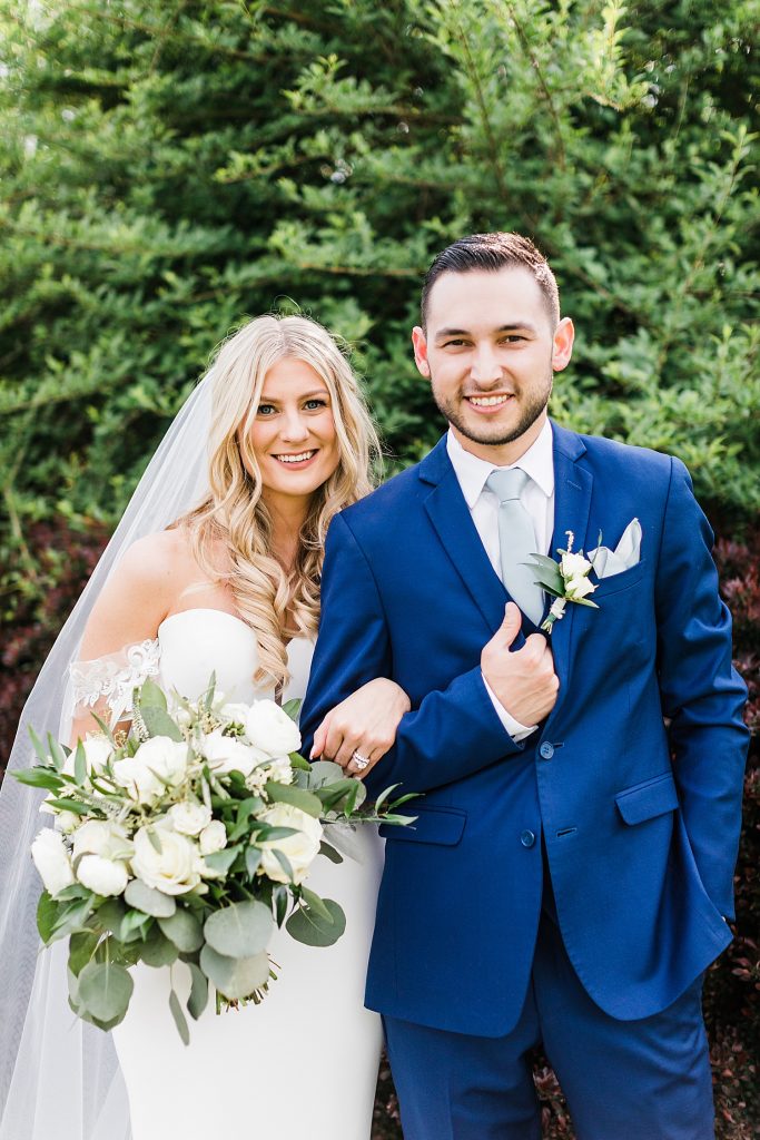 Clean & Classic Valley Brook Country Club Wedding. For more classic wedding ideas, visit burghbrides.com!