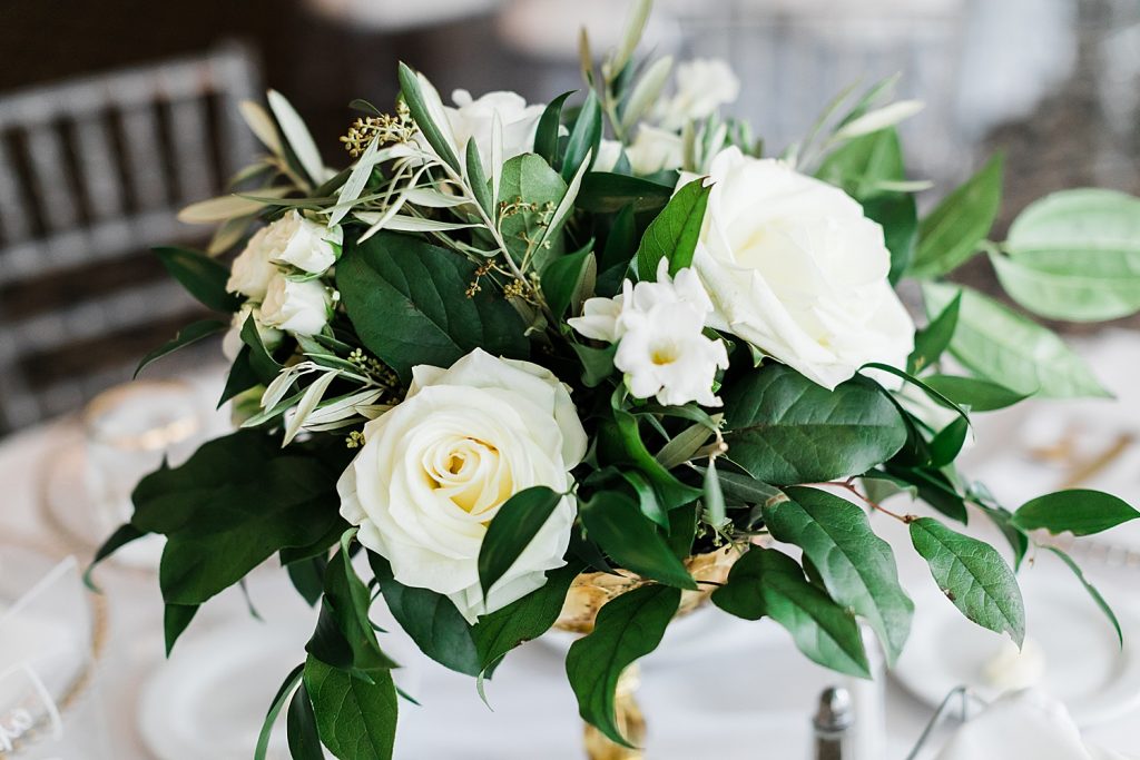 Clean & Classic Valley Brook Country Club Wedding. For more classic wedding ideas, visit burghbrides.com!