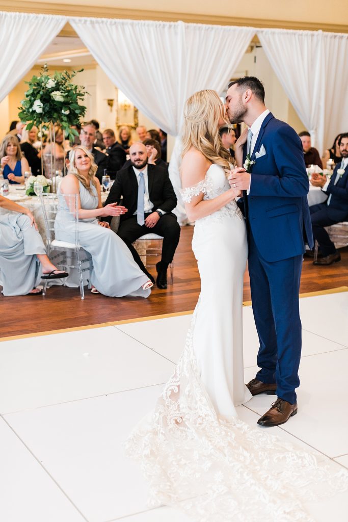 Clean & Classic Valley Brook Country Club Wedding. For more classic wedding ideas, visit burghbrides.com!