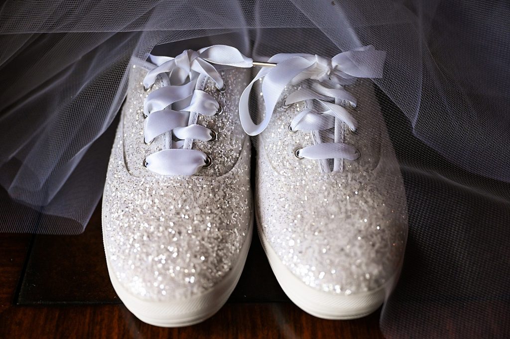 Seven Springs Wedding with Bold Colors. For more colorful wedding ideas, visit burghbrides.com!