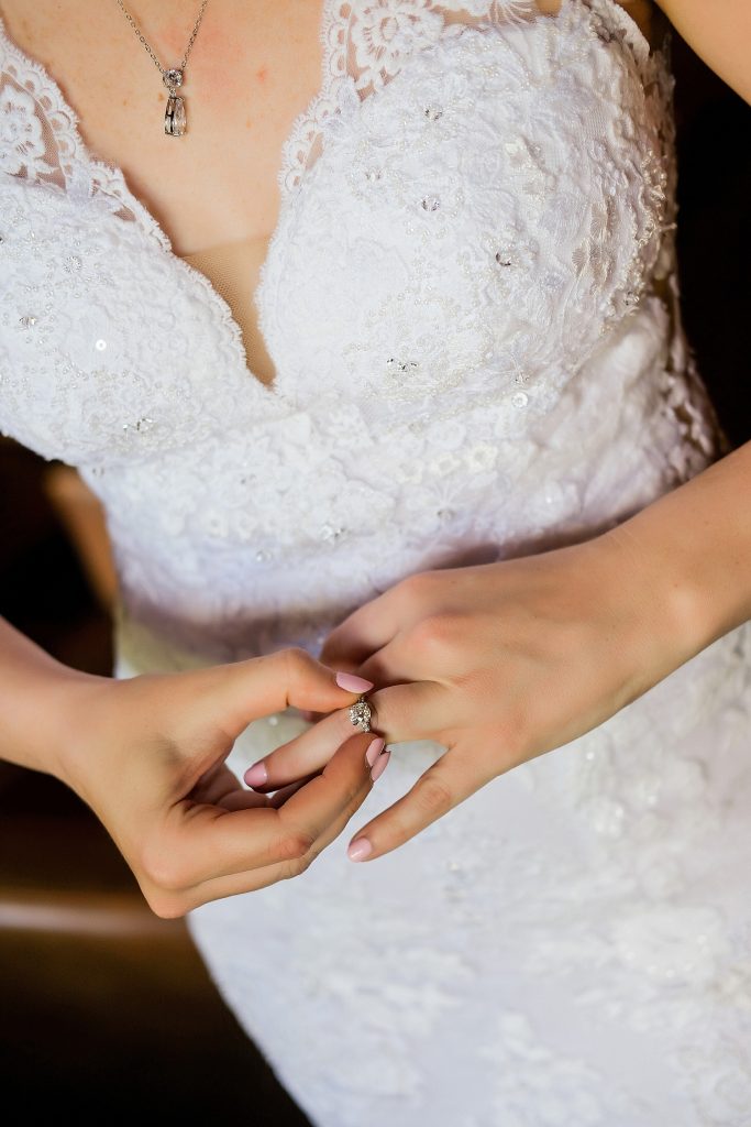 Seven Springs Wedding with Bold Colors. For more colorful wedding ideas, visit burghbrides.com!
