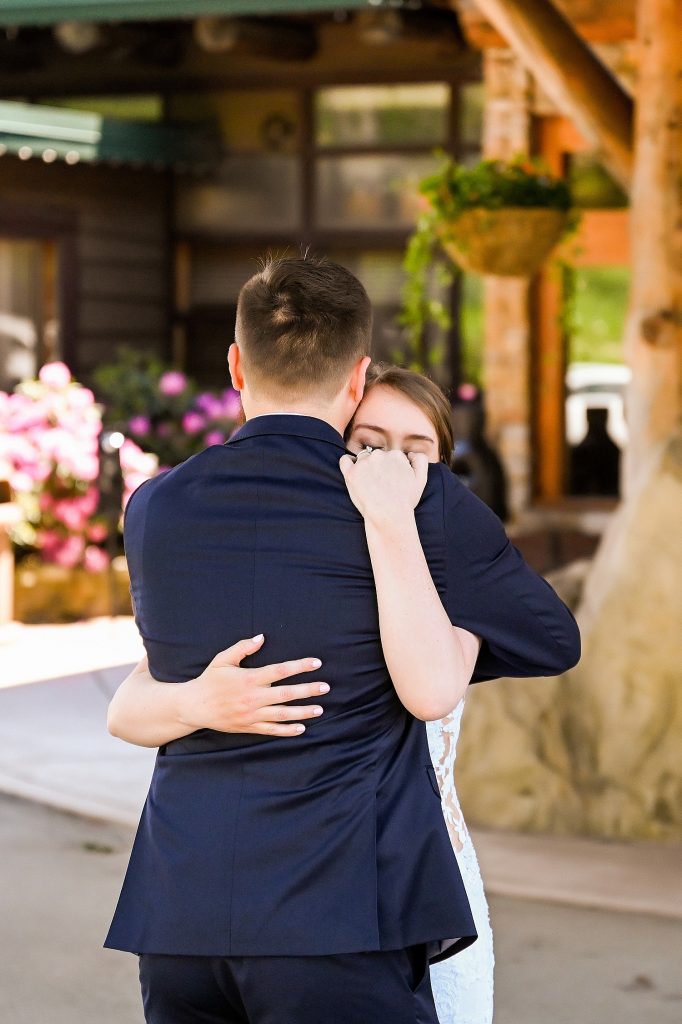 Seven Springs Wedding with Bold Colors. For more colorful wedding ideas, visit burghbrides.com!