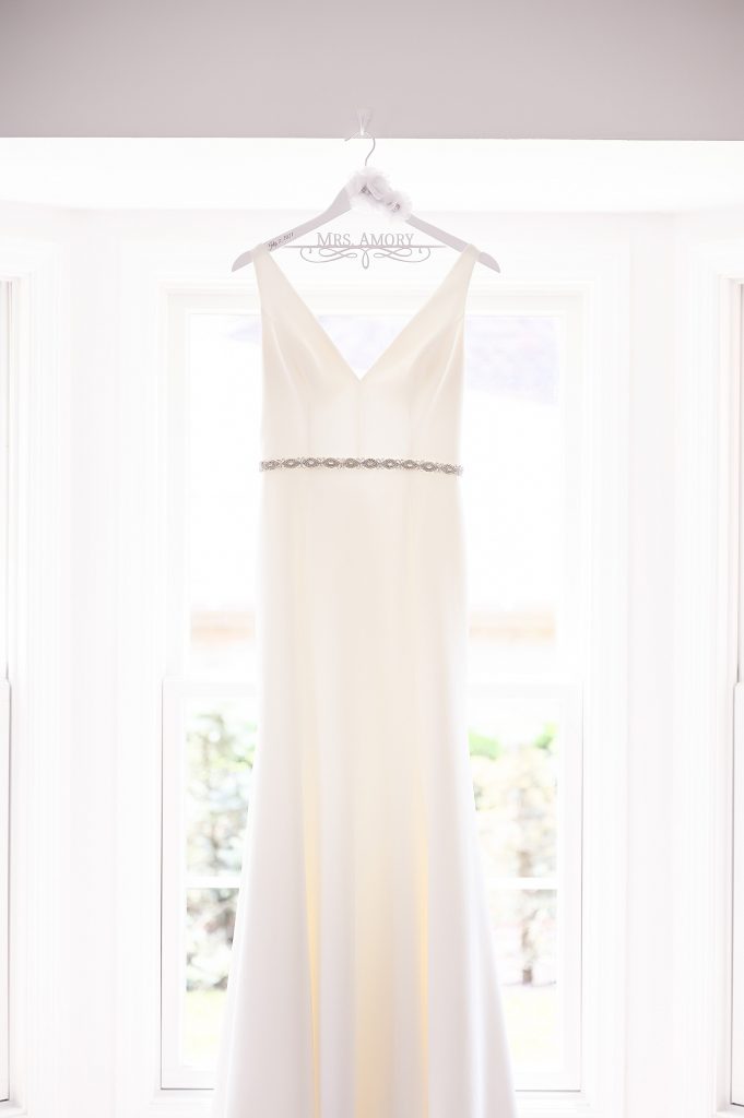 Timeless Circuit Center Wedding. For more classic wedding ideas, visit burghbrides.com!