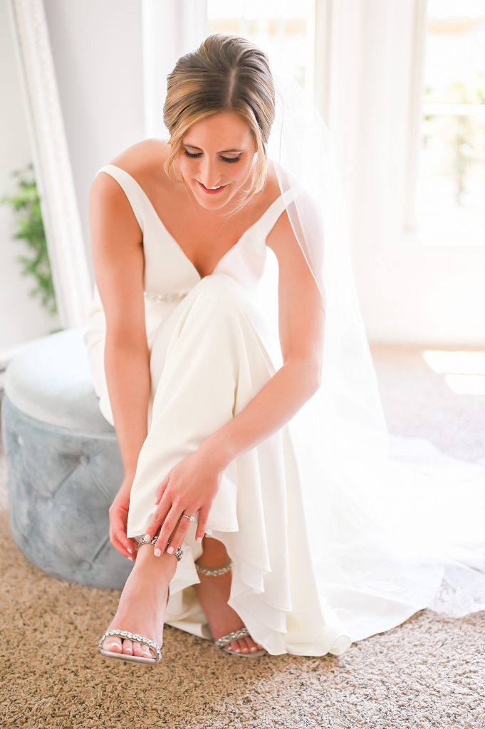 Timeless Circuit Center Wedding. For more classic wedding ideas, visit burghbrides.com!