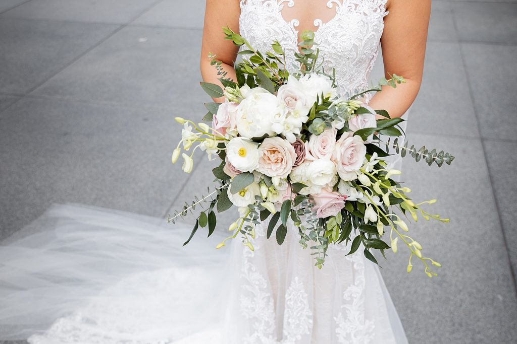 Modern Mauve Wedding at Wintergarden PPG Place. For more chic wedding ideas, visit burghbrides.com!