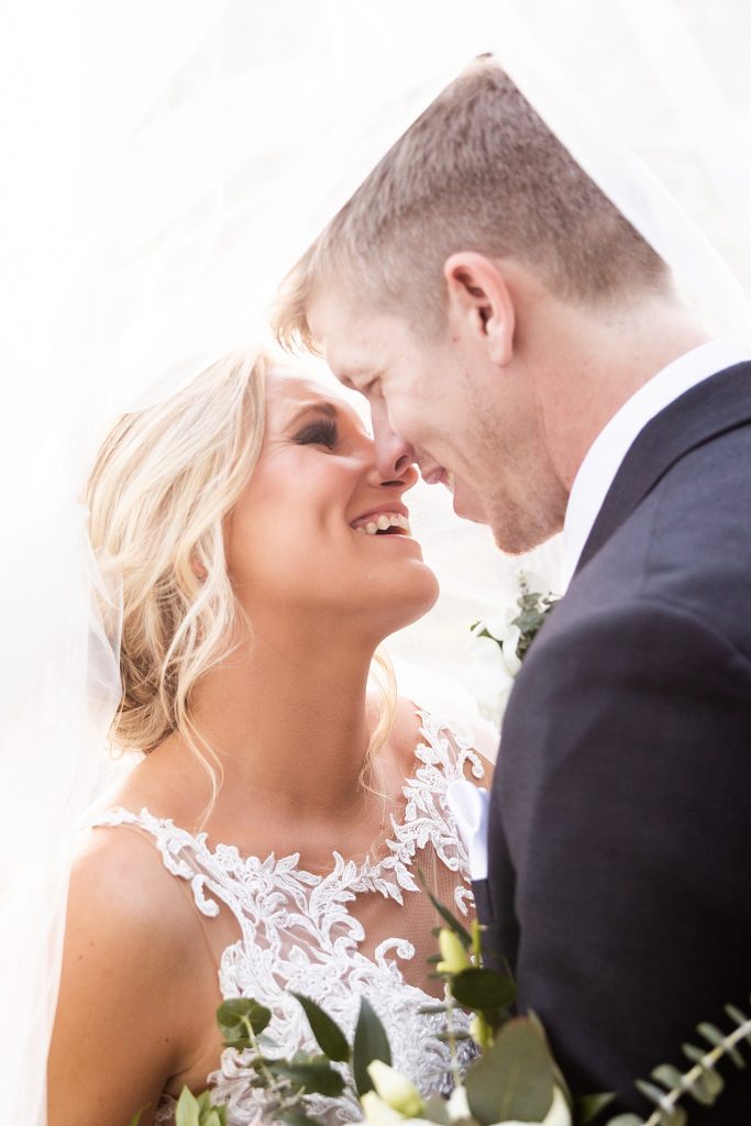 Modern Mauve Wedding at Wintergarden PPG Place. For more chic wedding ideas, visit burghbrides.com!