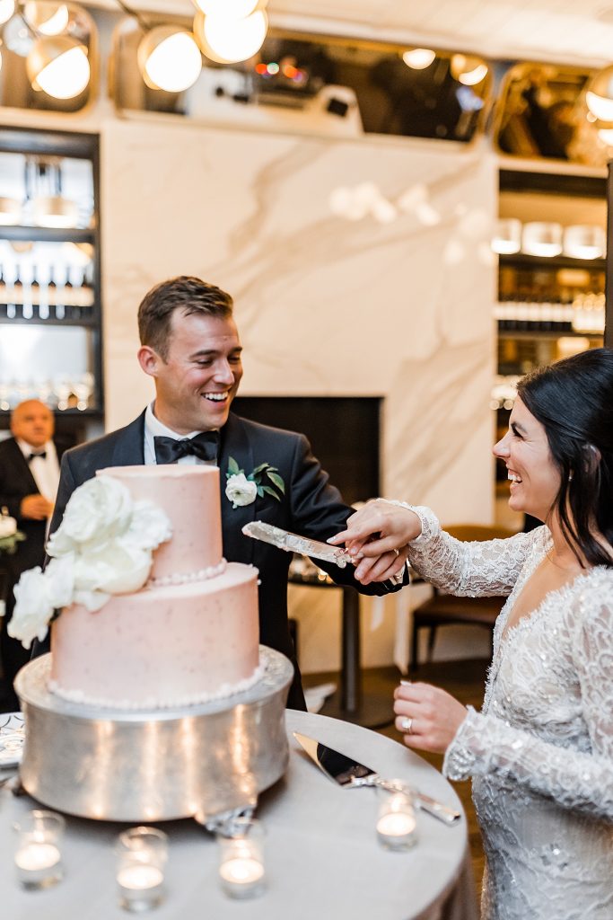 Luxe Art Deco Downtown Pittsburgh Wedding. For more modern wedding ideas, visit burghbrides.com!