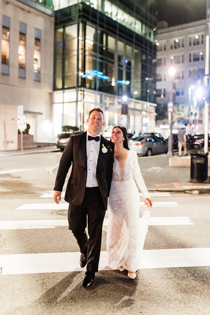 Luxe Art Deco Downtown Pittsburgh Wedding. For more modern wedding ideas, visit burghbrides.com!