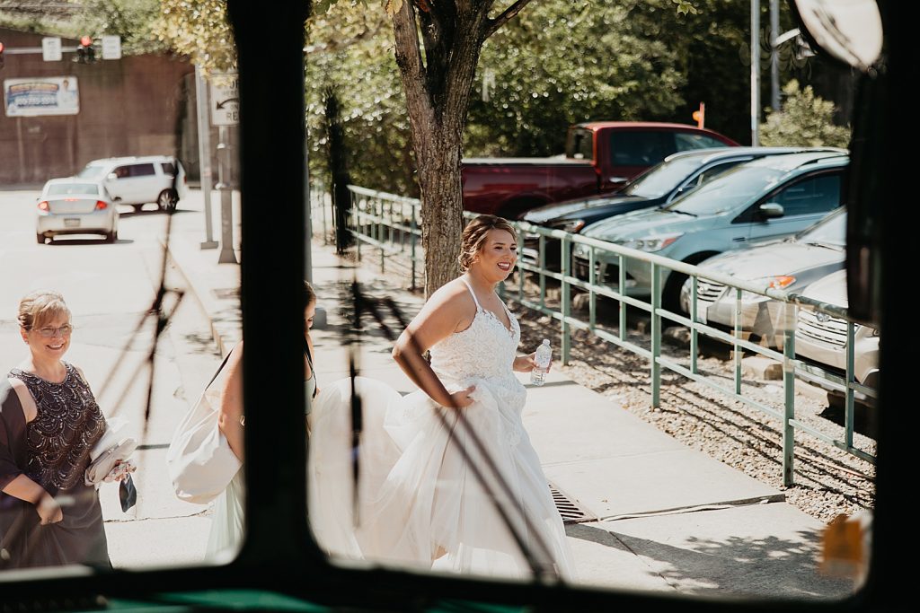 Playful Heinz History Center Wedding with Ribbon Details. For more Pittsburgh wedding ideas, visit burghbrides.com!