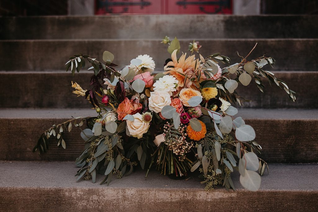 Playful Heinz History Center Wedding with Ribbon Details. For more Pittsburgh wedding ideas, visit burghbrides.com!