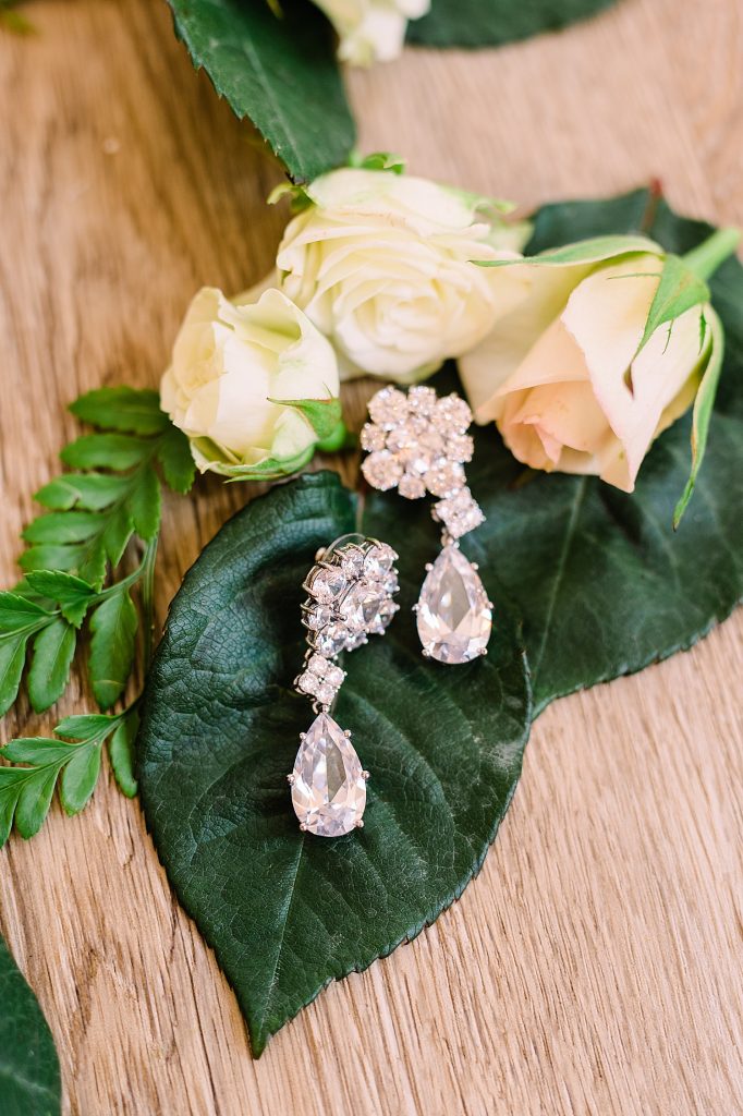 Classic Pittsburgh Inspired Wedding at Twelve Oaks Mansion. For more timeless wedding ideas, visit burghbrides.com!
