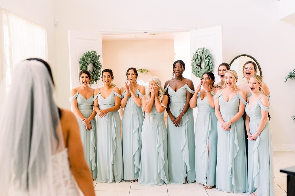 Classic Pittsburgh Inspired Wedding at Twelve Oaks Mansion. For more timeless wedding ideas, visit burghbrides.com!