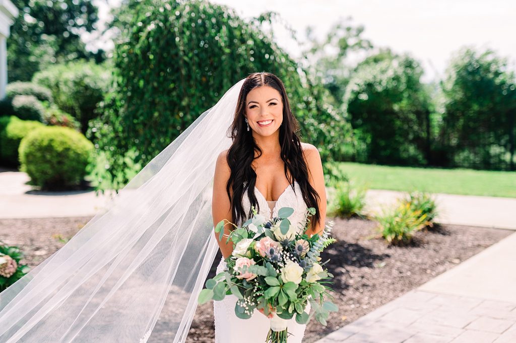 Classic Pittsburgh Inspired Wedding at Twelve Oaks Mansion. For more timeless wedding ideas, visit burghbrides.com!