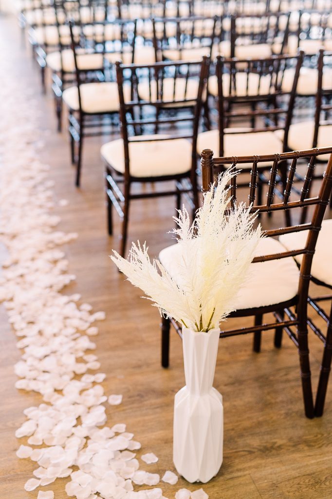 Classic Pittsburgh Inspired Wedding at Twelve Oaks Mansion. For more timeless wedding ideas, visit burghbrides.com!