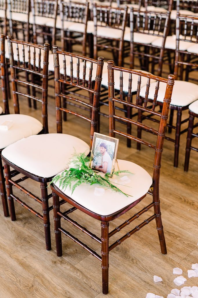 Classic Pittsburgh Inspired Wedding at Twelve Oaks Mansion. For more timeless wedding ideas, visit burghbrides.com!