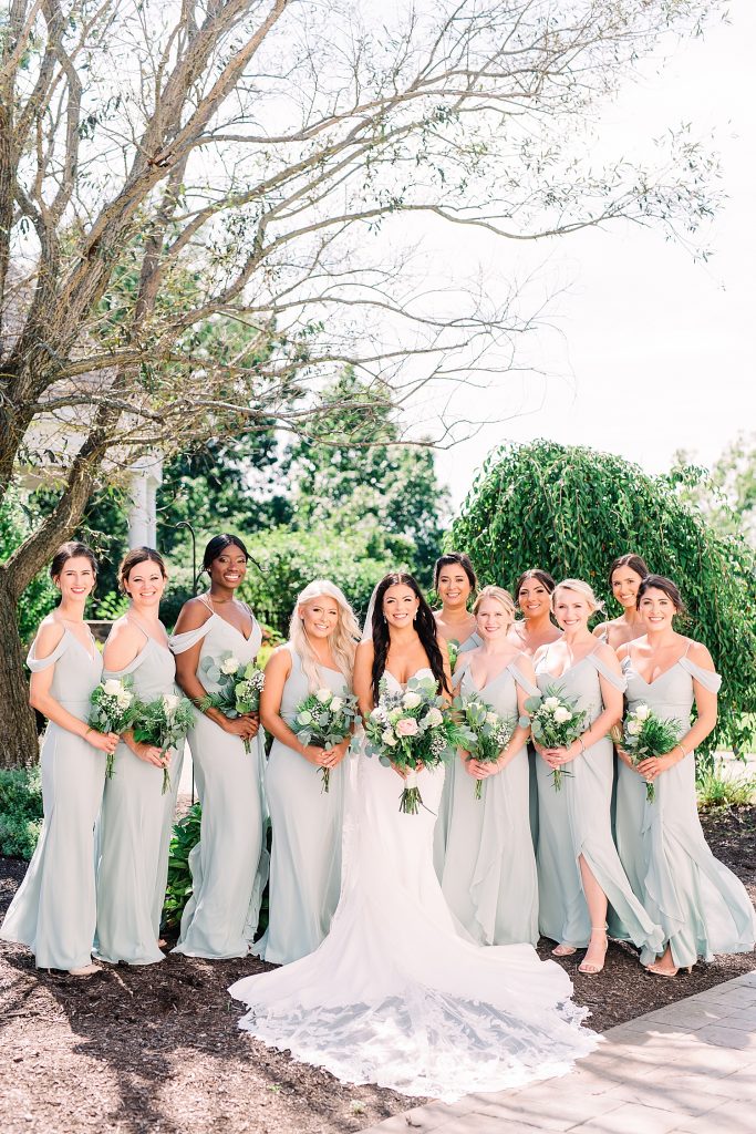 Classic Pittsburgh Inspired Wedding at Twelve Oaks Mansion. For more timeless wedding ideas, visit burghbrides.com!