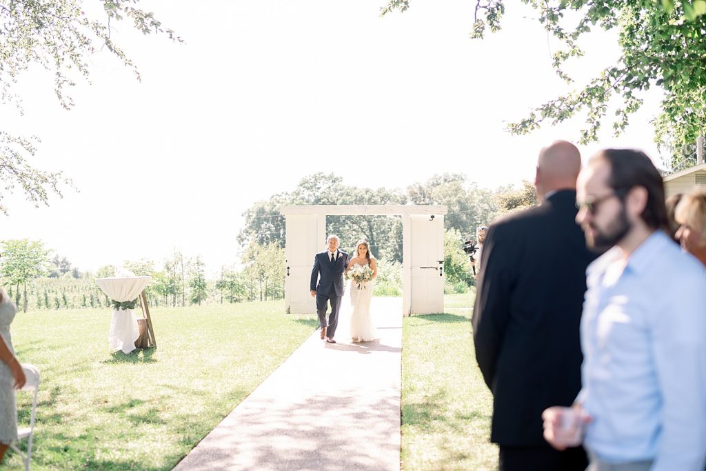 Rustic Elegant Wedding at Pine Hall at Eisler Farms. For more rustic wedding ideas, visit burghbrides.com!