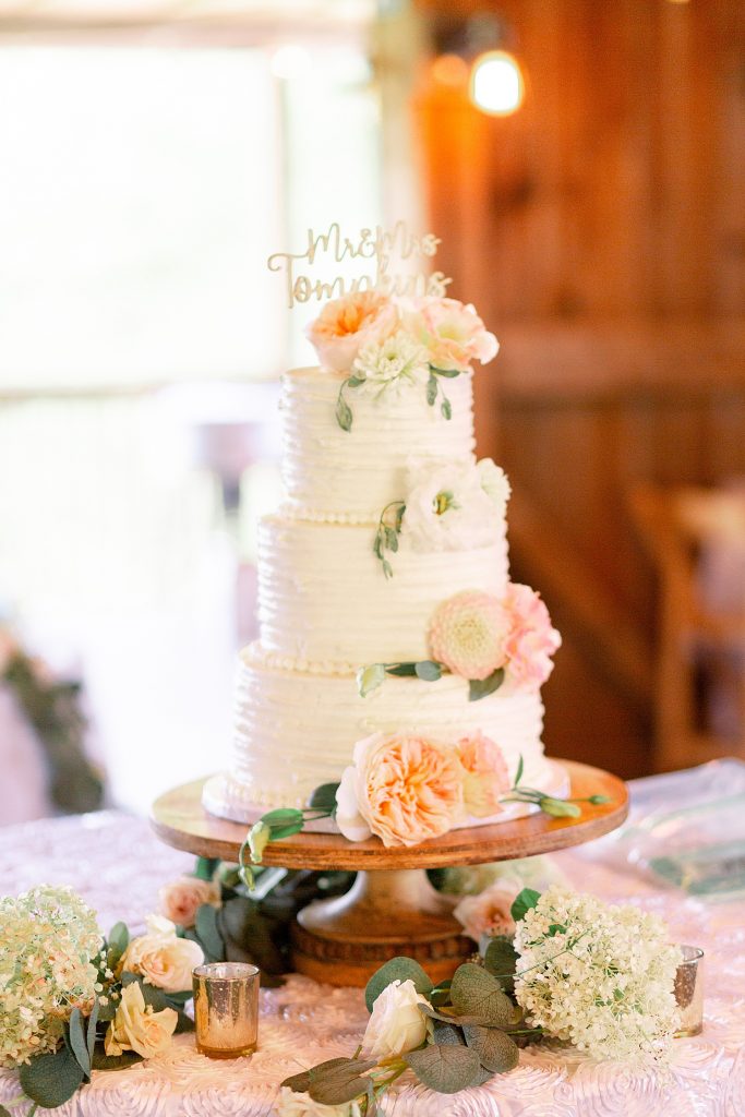 Rustic Elegant Wedding at Pine Hall at Eisler Farms. For more rustic wedding ideas, visit burghbrides.com!