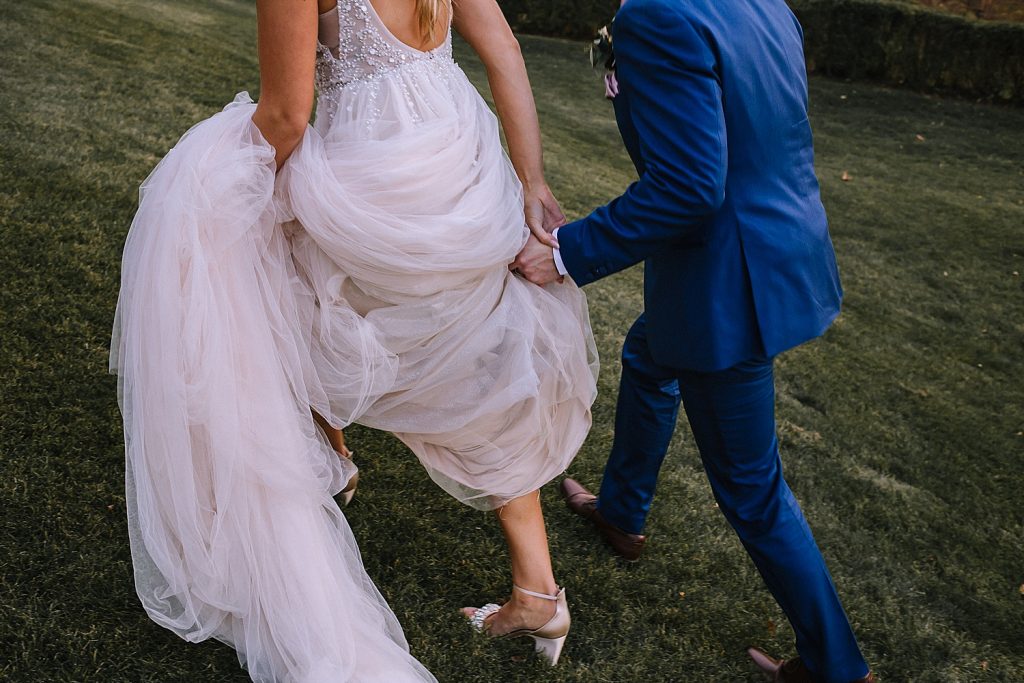 Boho Glam Wedding at Williams Golf & Country Club. For more fall wedding ideas, visit burghbrides.com!