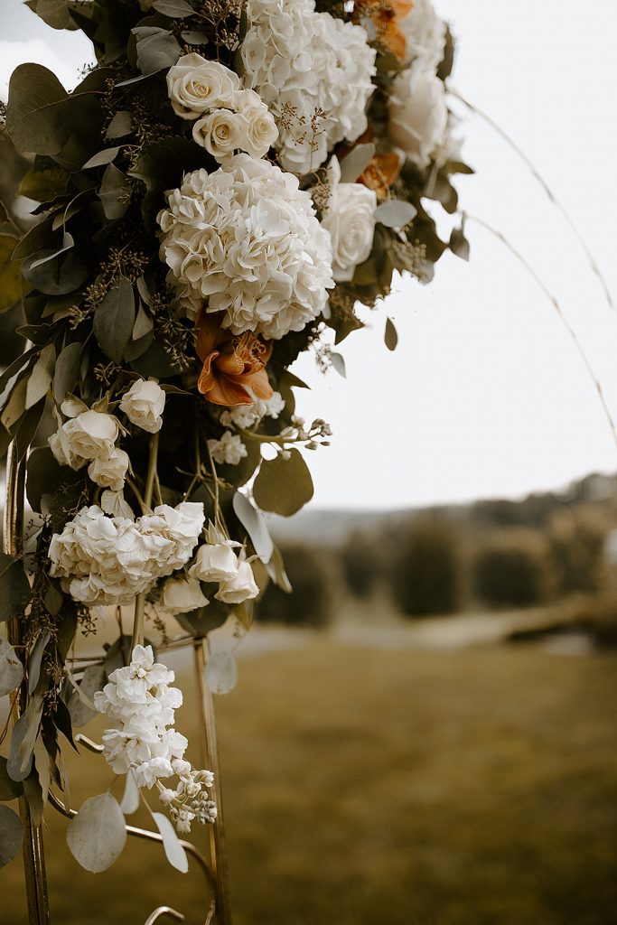 Edgewood Country Club Wedding with Nods to Pittsburgh. For more Pittsburgh wedding ideas, visit burghbrides.com!