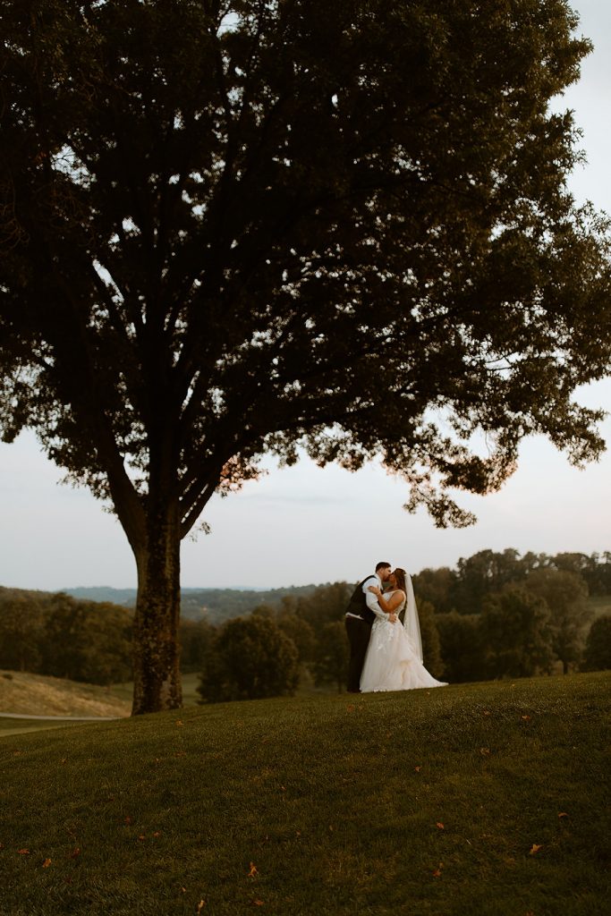 Edgewood Country Club Wedding with Nods to Pittsburgh. For more Pittsburgh wedding ideas, visit burghbrides.com!