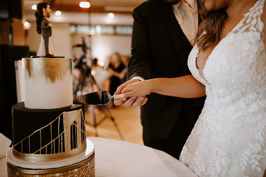Edgewood Country Club Wedding with Nods to Pittsburgh. For more Pittsburgh wedding ideas, visit burghbrides.com!