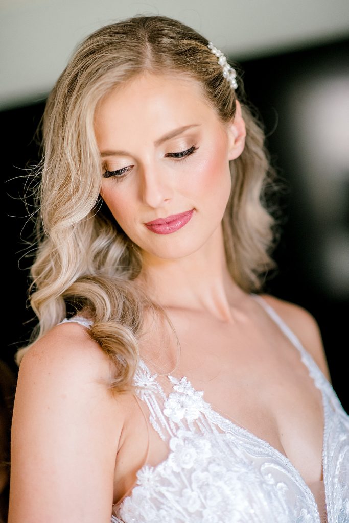 Jewel-Toned Wedding at the Pittsburgh Field Club. For more classic wedding ideas, visit burghbrides.com!