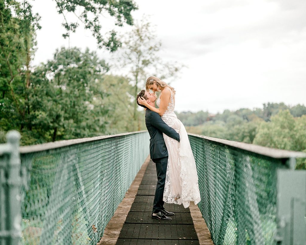 Jewel-Toned Wedding at the Pittsburgh Field Club. For more classic wedding ideas, visit burghbrides.com!