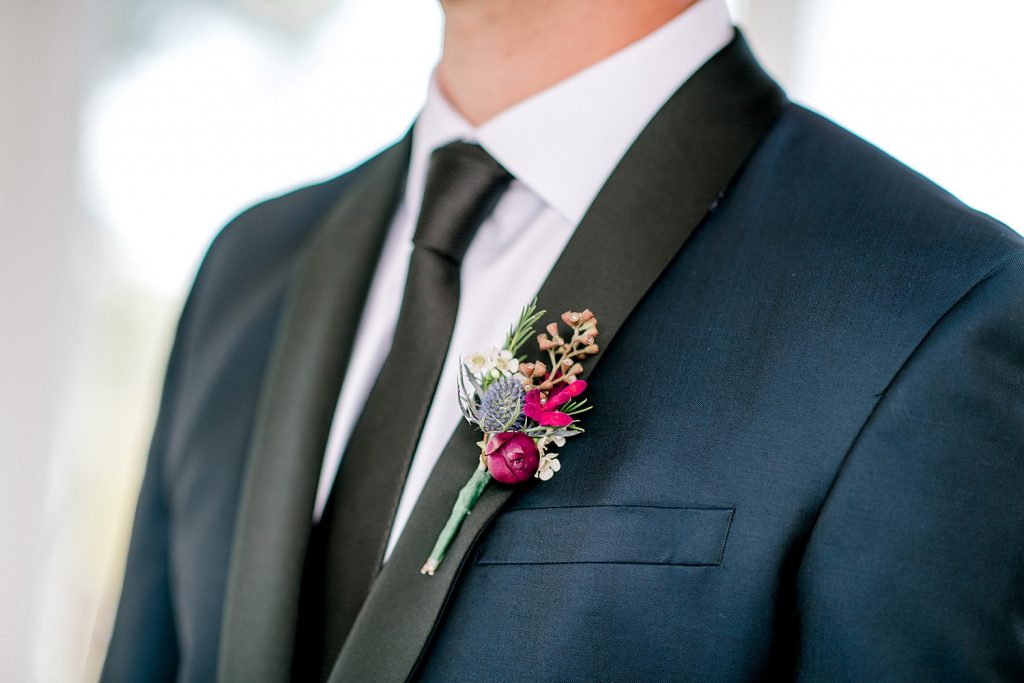 Jewel-Toned Wedding at the Pittsburgh Field Club. For more classic wedding ideas, visit burghbrides.com!