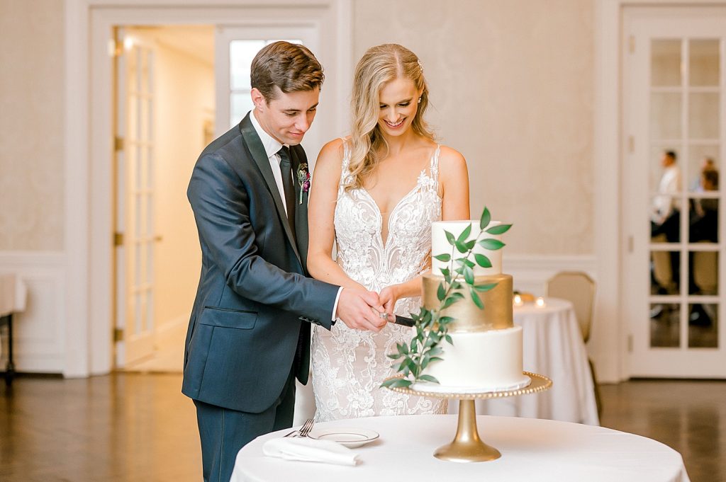 Jewel-Toned Wedding at the Pittsburgh Field Club. For more classic wedding ideas, visit burghbrides.com!