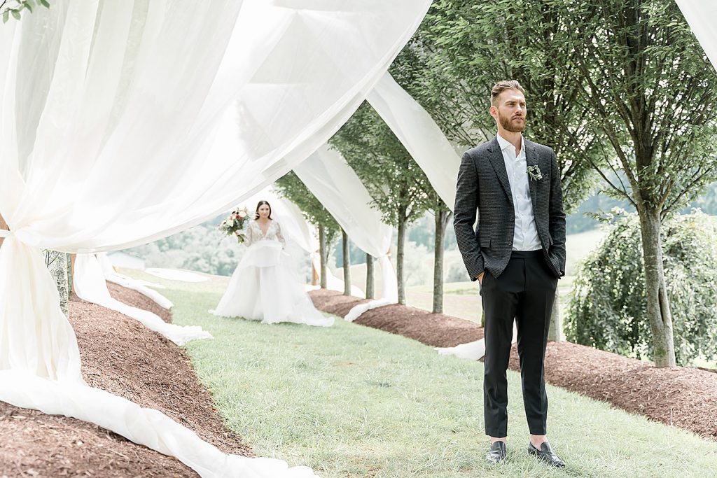 Stunning Lakeside Wedding at Bramblewood. For more rustic wedding ideas, visit burghbrides.com!