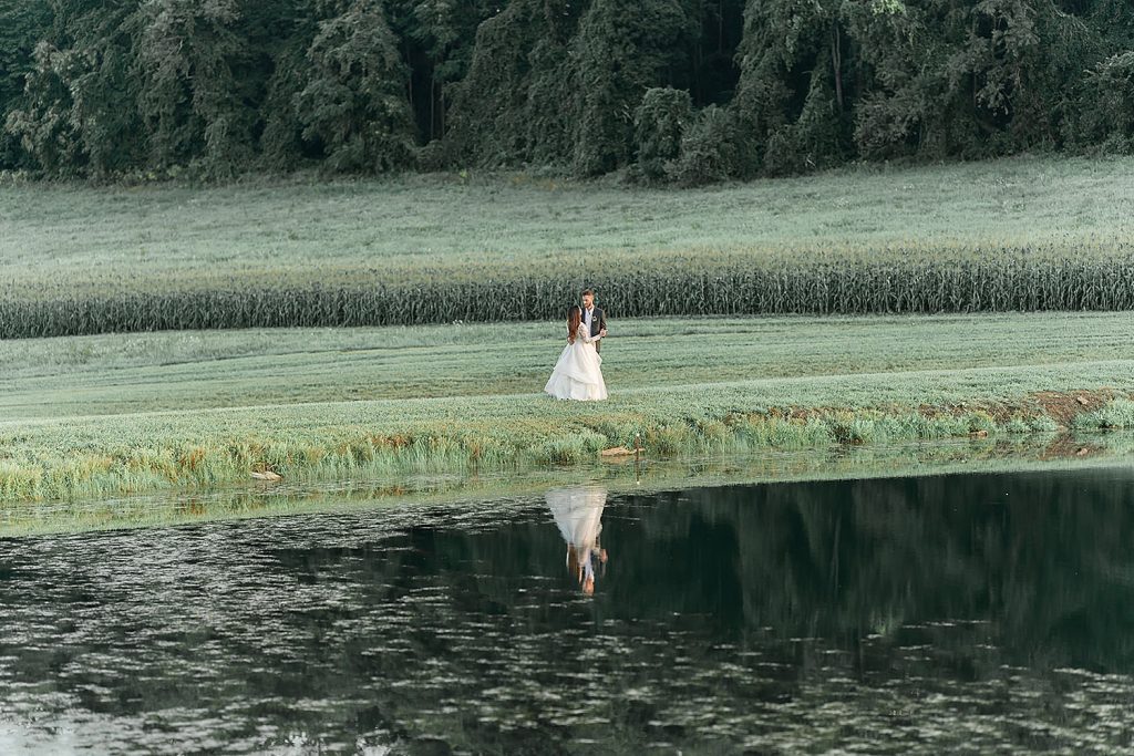 Stunning Lakeside Wedding at Bramblewood. For more rustic wedding ideas, visit burghbrides.com!