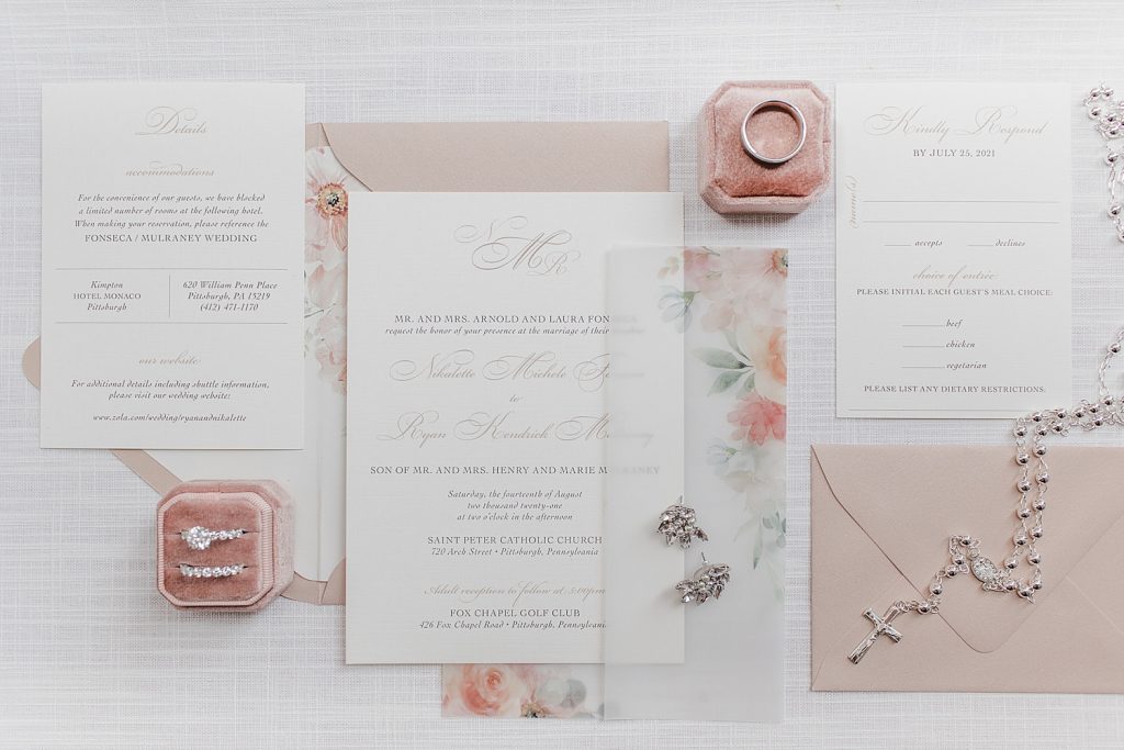 Timeless Fox Chapel Golf Club Wedding with Modern Twists. For more fine art wedding ideas, visit burghbrides.com!