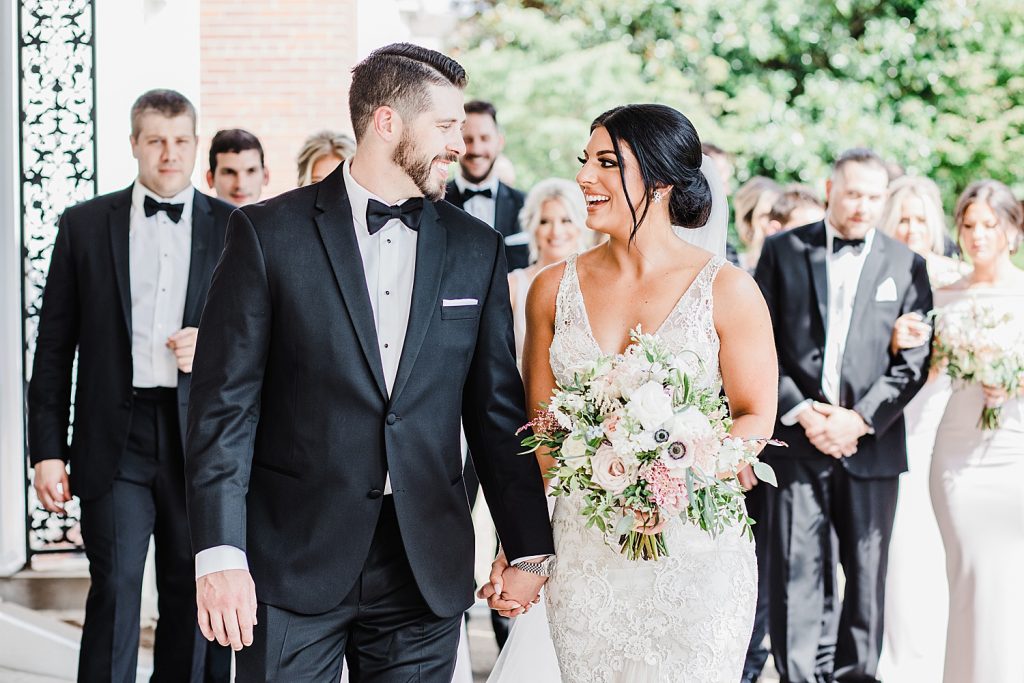 Timeless Fox Chapel Golf Club Wedding with Modern Twists. For more fine art wedding ideas, visit burghbrides.com!