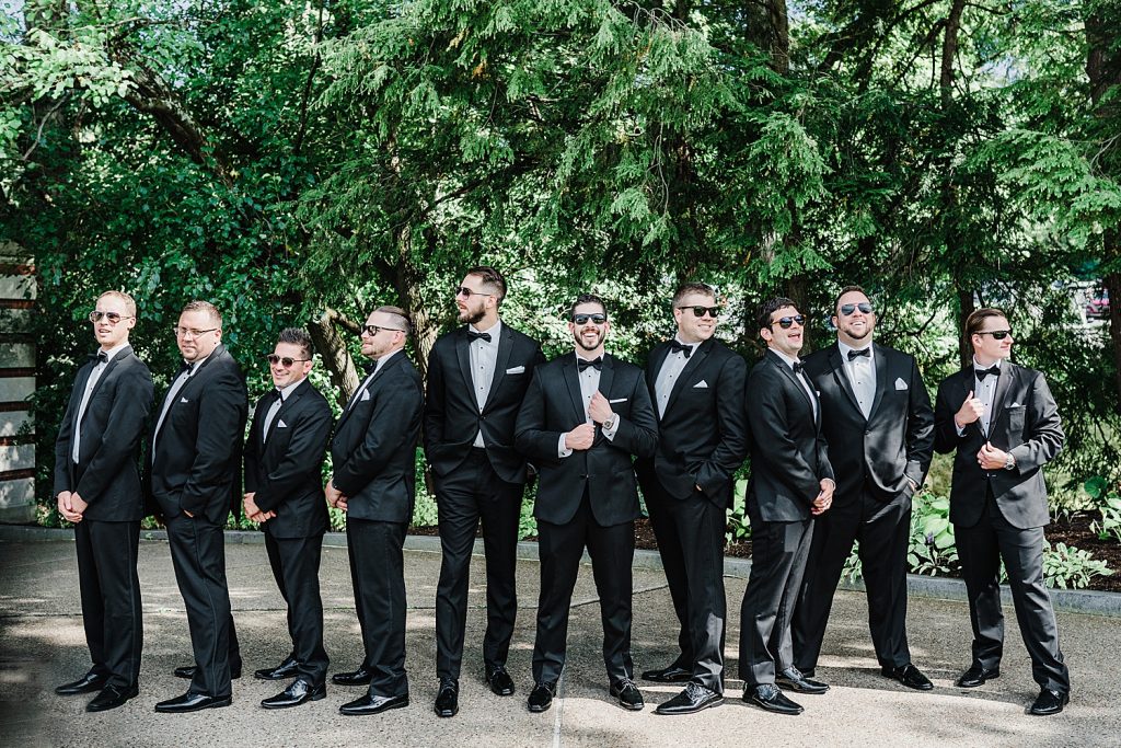 Timeless Fox Chapel Golf Club Wedding with Modern Twists. For more fine art wedding ideas, visit burghbrides.com!