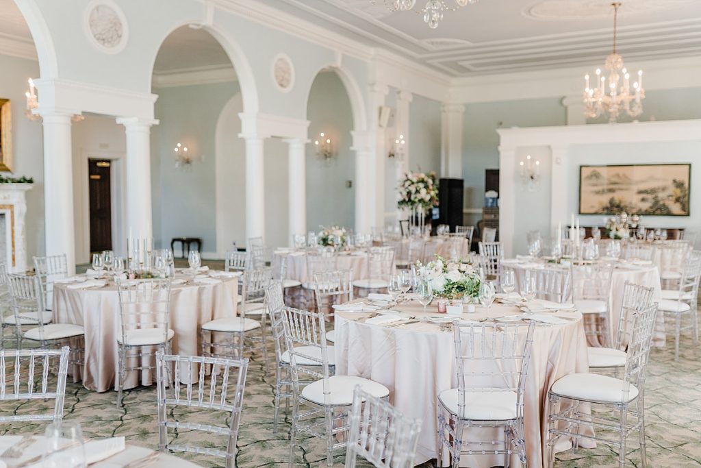 Timeless Fox Chapel Golf Club Wedding with Modern Twists. For more fine art wedding ideas, visit burghbrides.com!