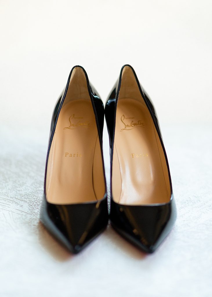 Moody & Chic Rivers Club Wedding. For more modern wedding ideas, visit burghbrides.com!