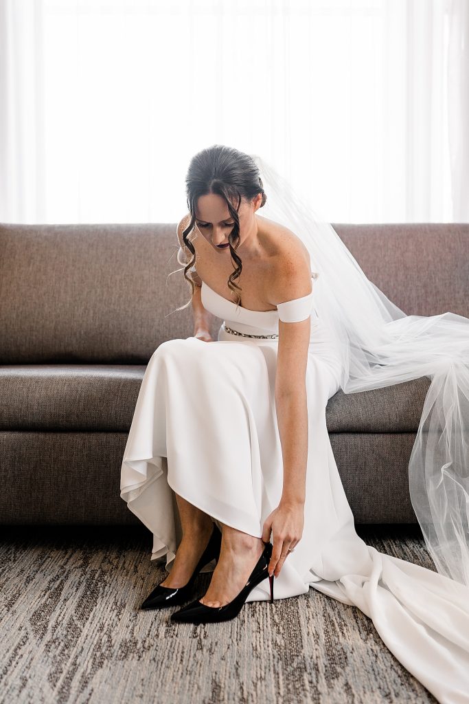 Moody & Chic Rivers Club Wedding. For more modern wedding ideas, visit burghbrides.com!