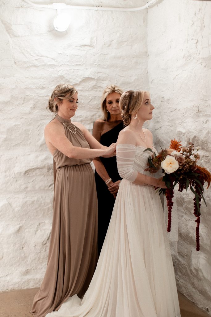 Artistic DIY Wedding at MuseumLab | Burgh Brides | Alexa Frankovitch Photography