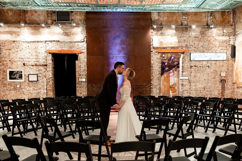 Artistic DIY Wedding at MuseumLab | Burgh Brides | Alexa Frankovitch Photography