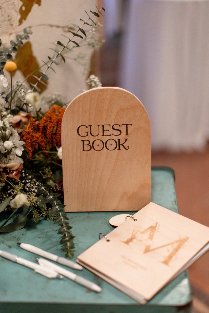 Artistic DIY Wedding at MuseumLab | Burgh Brides | Alexa Frankovitch Photography