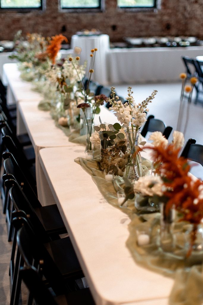 Artistic DIY Wedding at MuseumLab | Burgh Brides | Alexa Frankovitch Photography