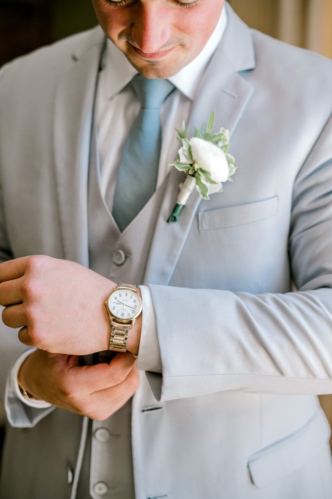 Cinderella Blue Fox Chapel Golf Club Wedding | Dawn Derbyshire Photography | Burgh Brides