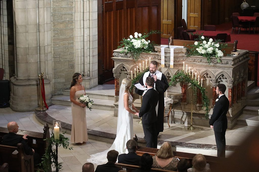 Chic City Wedding at The Pennsylvanian | Burgh Brides | Araujo Photography