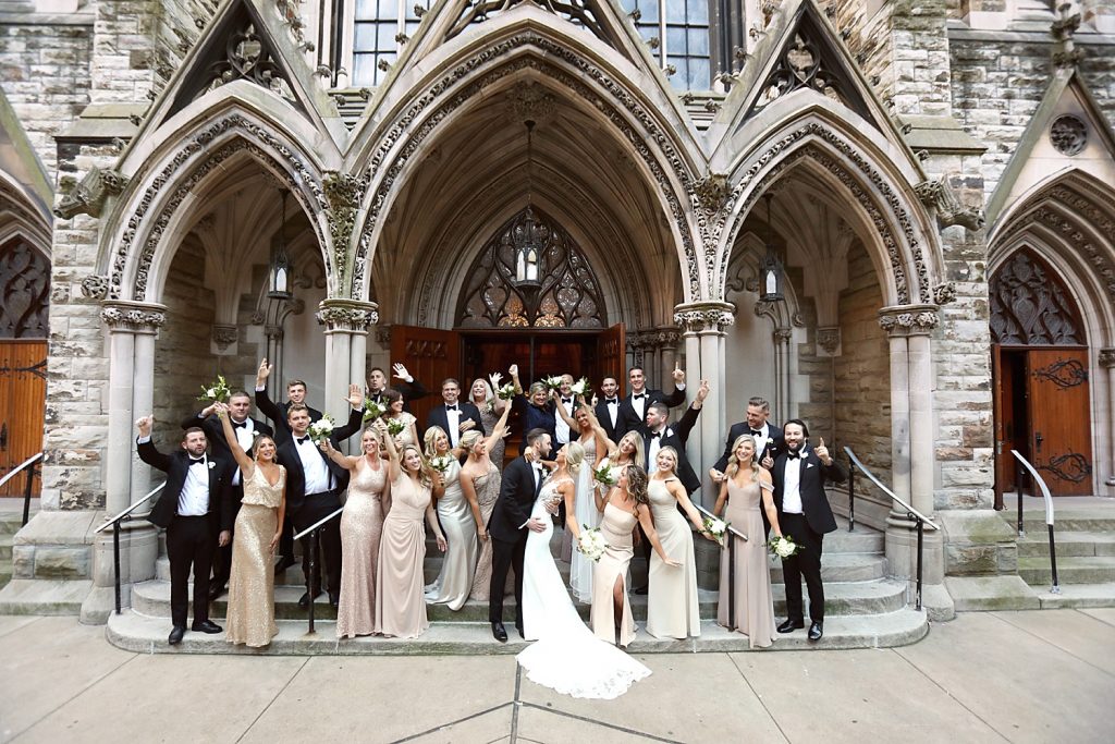 Chic City Wedding at The Pennsylvanian | Burgh Brides | Araujo Photography