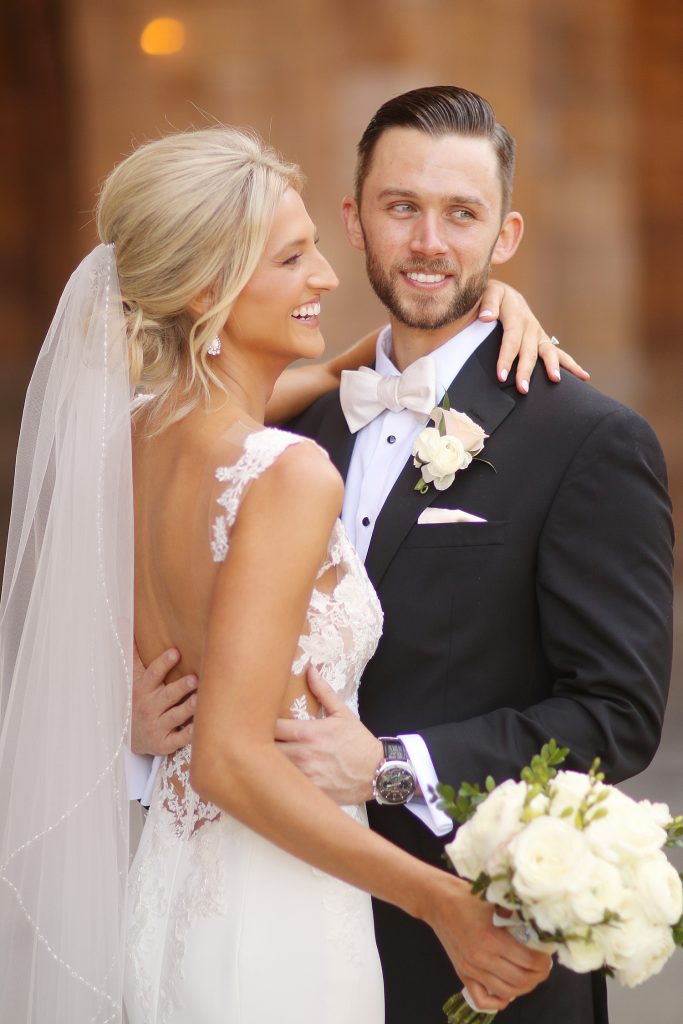 Chic City Wedding at The Pennsylvanian | Burgh Brides | Araujo Photography