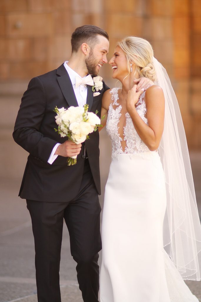 Chic City Wedding at The Pennsylvanian | Burgh Brides | Araujo Photography